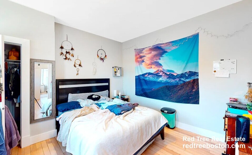 Building Photo - 1284 Commonwealth Ave