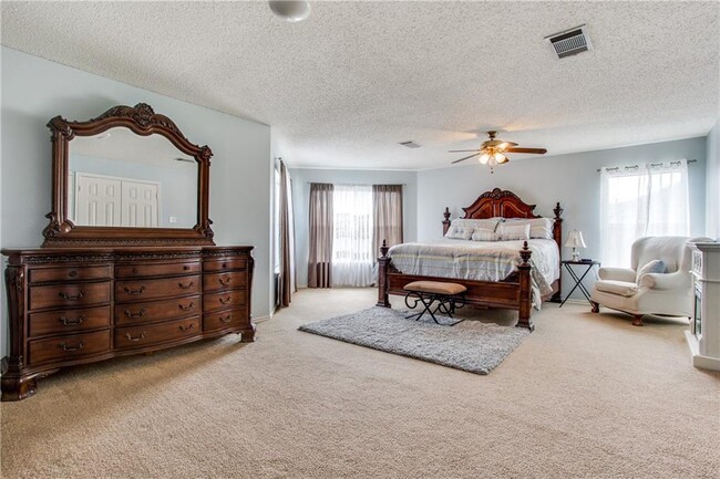 Building Photo - 2622 Glen Field Dr