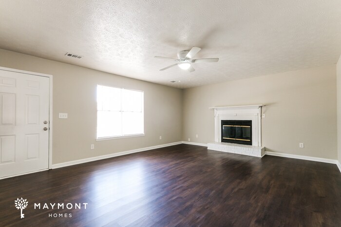 Building Photo - 2175 Red Rose Ln