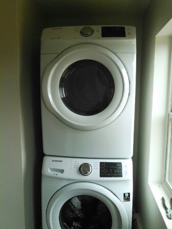 Building Photo - 104 Ferry St