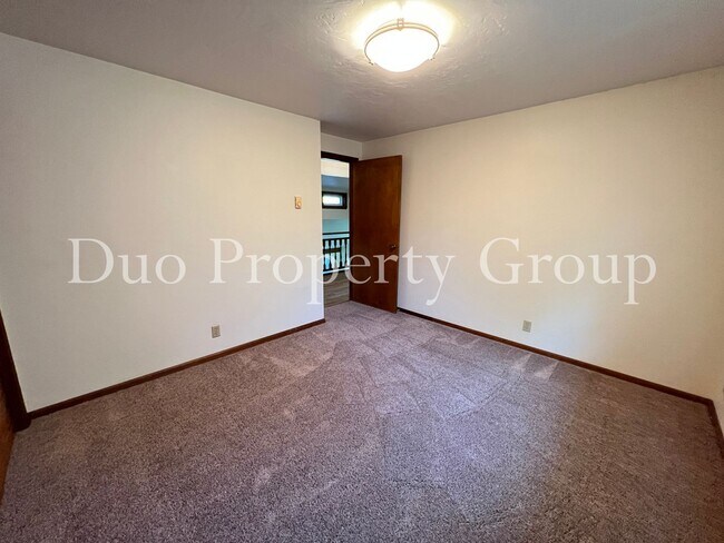 Building Photo - North Adams