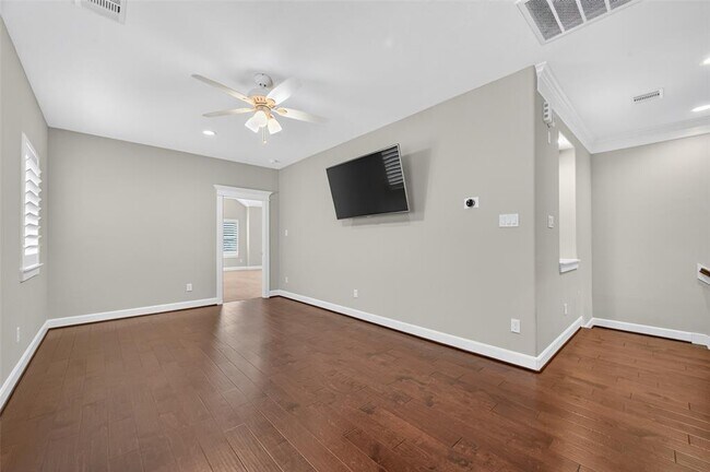 Building Photo - 1412 Prince St