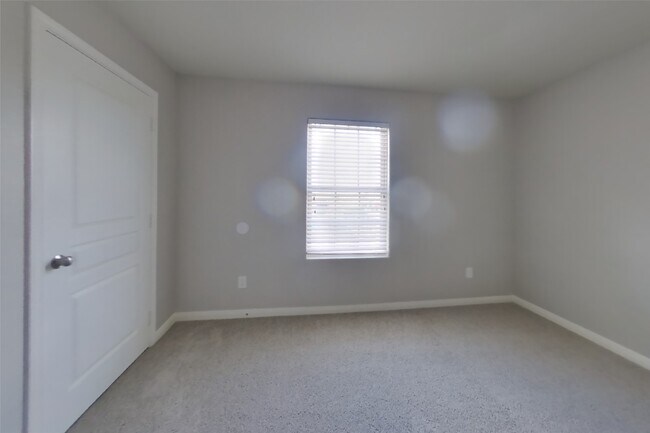 Building Photo - 930 Salado Slough Ln
