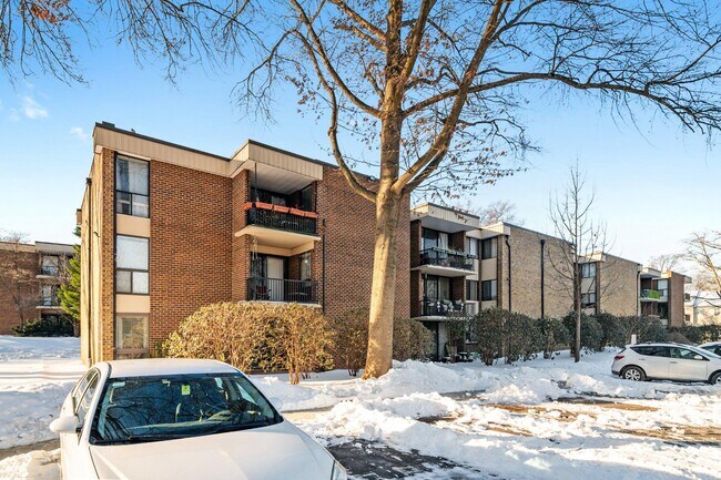 Building Photo - 2110 Bonnywood Ln