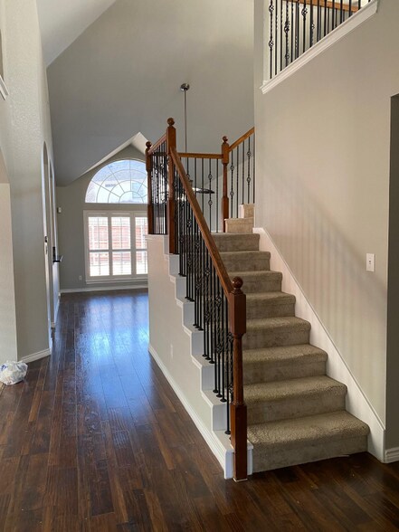 Building Photo - 1120 Coolidge St