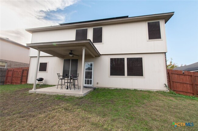 Building Photo - 5000 Willamette Ln