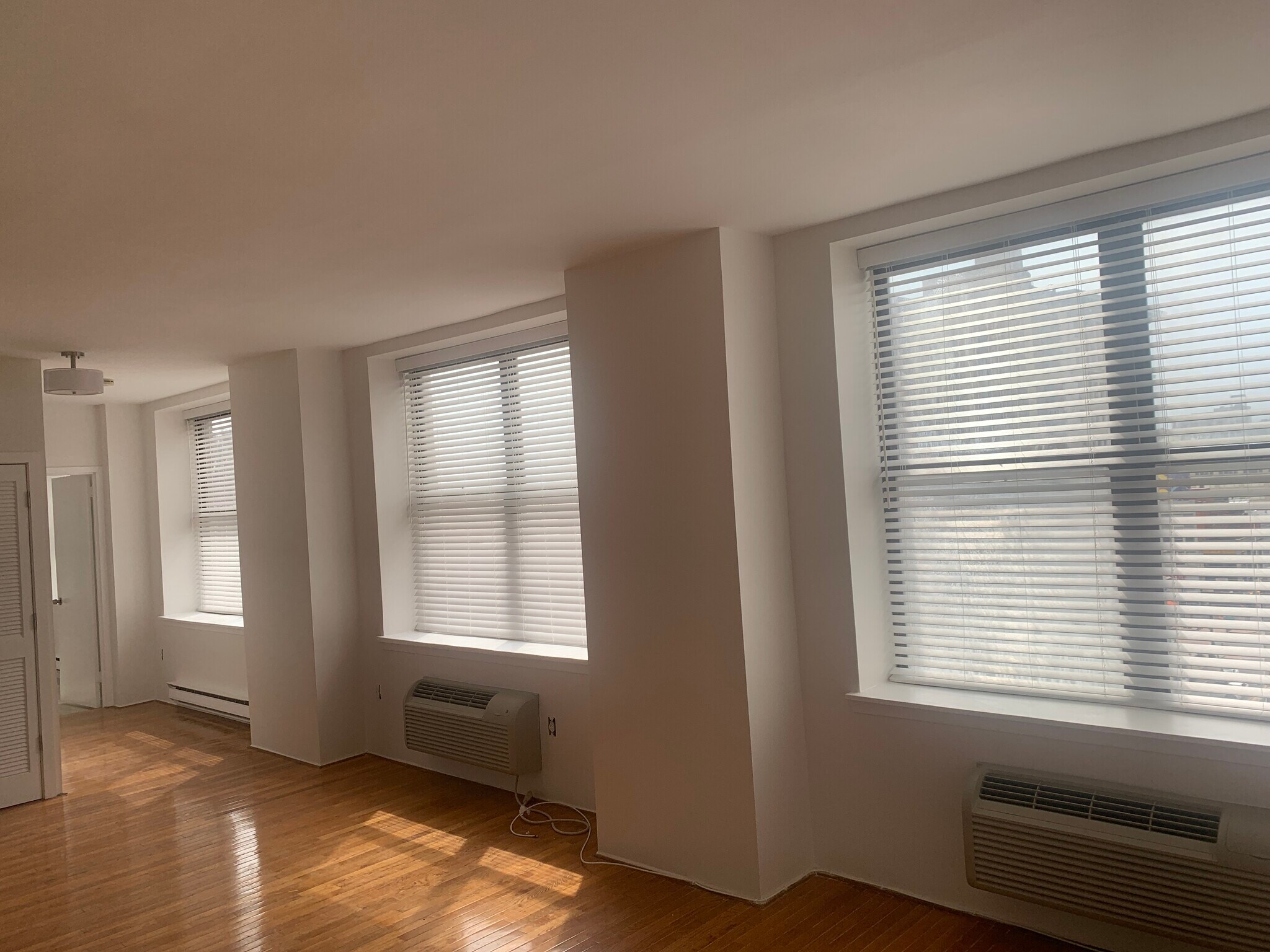 Building Photo - 111 Mulberry St