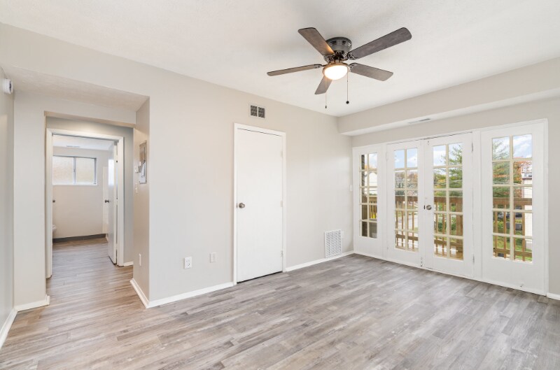 Primary Photo - 562 Glenwood Ave