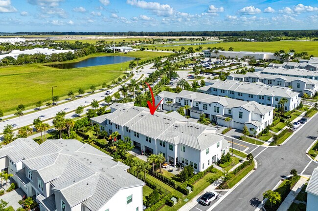 Building Photo - 16474 Helix Ct