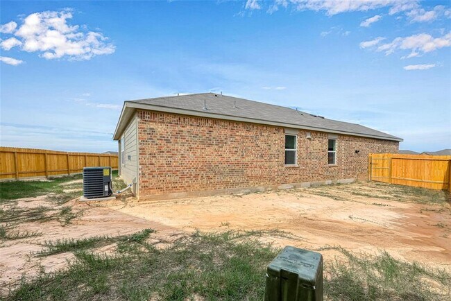 Building Photo - 413 Texas Olive Dr