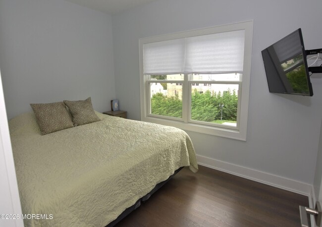 Building Photo - 229 Lockwood Ave