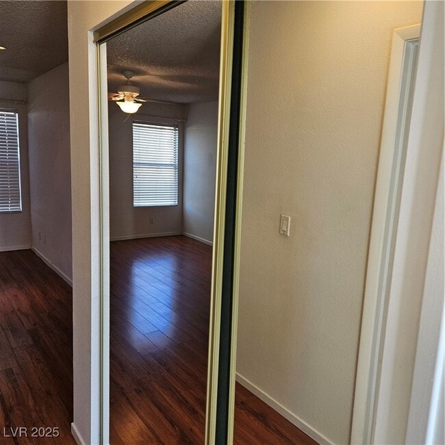 Building Photo - 9516 Wooden Pier Way