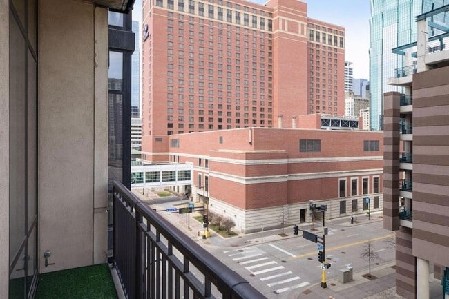 Building Photo - 201 S 11th St