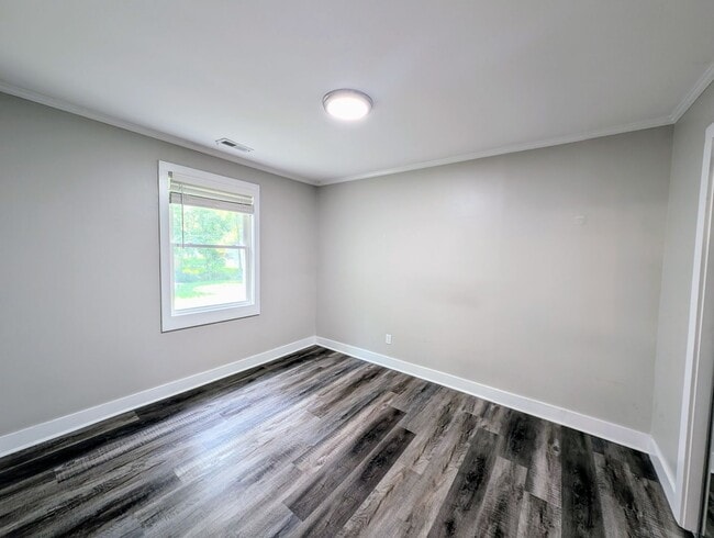 Building Photo - 110 Goldston Ave