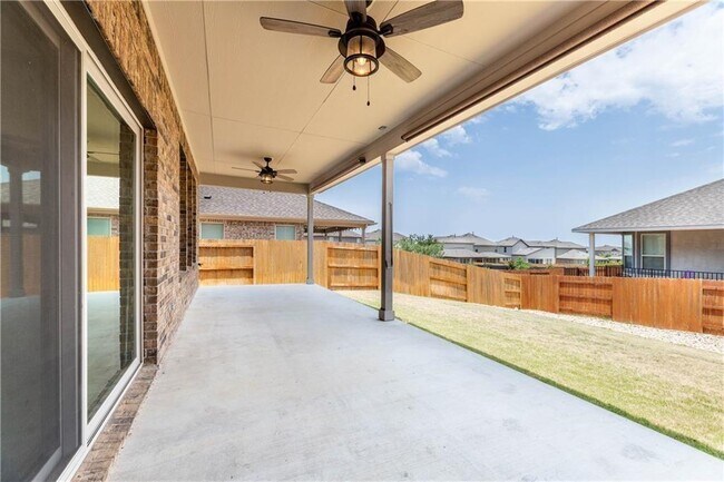 Building Photo - 5413 Traviston Dr