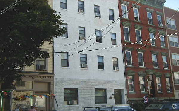 Building Photo - 216 Jefferson St