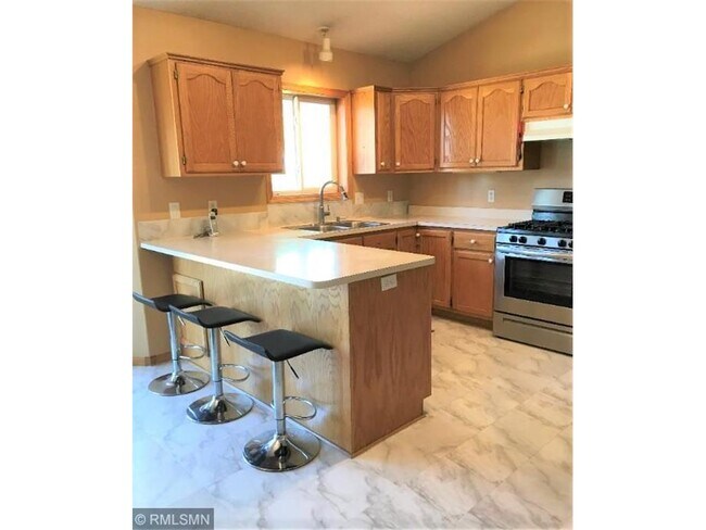 Building Photo - 2815 88th Ln NE