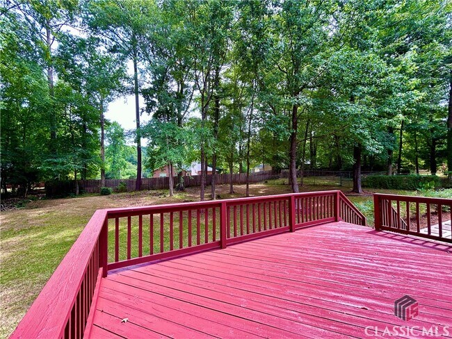 Building Photo - 120 Cedar Springs Pl