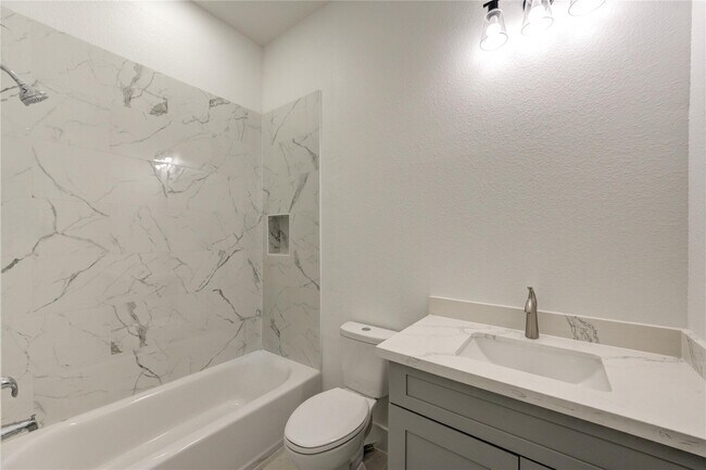 Building Photo - 9727 Stedman St