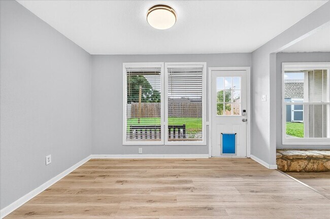 Building Photo - 1749 Dawn Breeze Dr