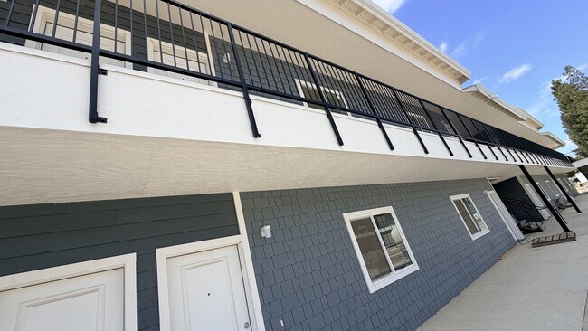 Building Photo - 3600 Dale Rd