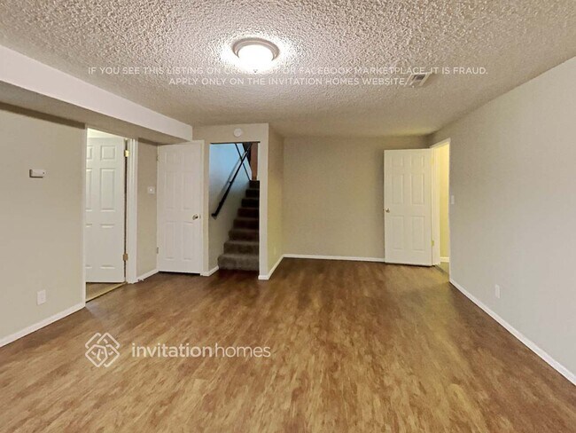 Building Photo - 469 Reiten Rd