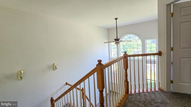 Building Photo - 1227 Cross Creek Dr