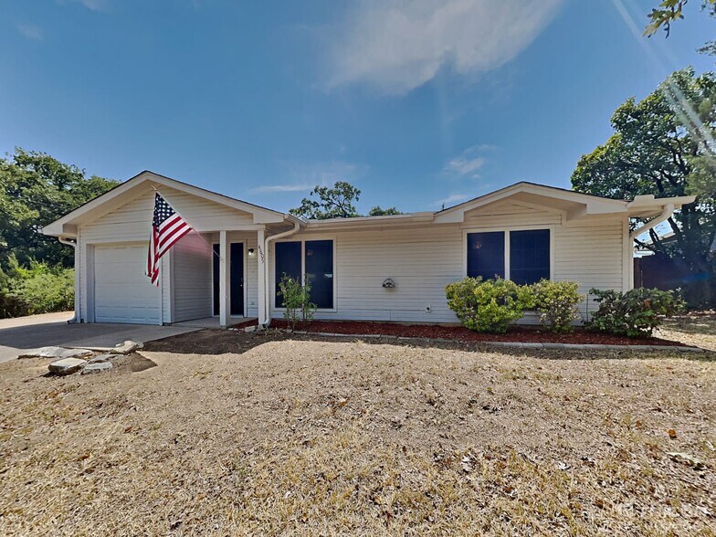 Building Photo - 4805 Sugar Tree Ct