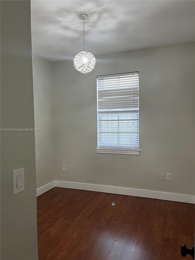 Building Photo - 977 SW 153rd Path