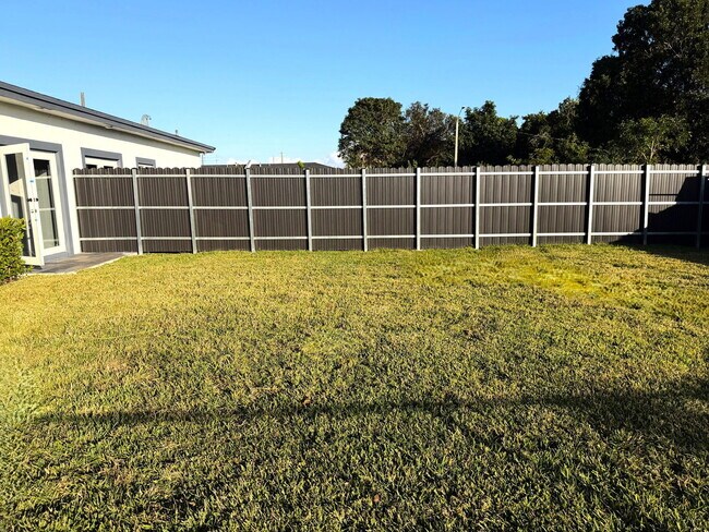 Building Photo - 11870 SW 220th St