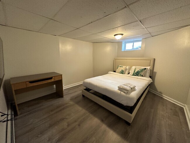 Building Photo - 126 Indiana Ave