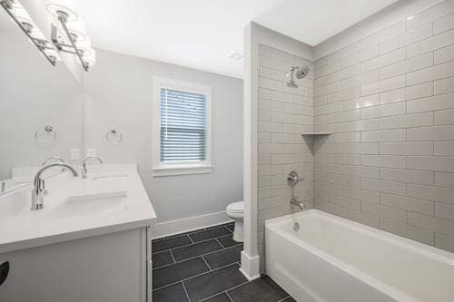 Building Photo - 265 Founders Ln