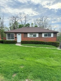 Building Photo - Newly Remodeled 3-Bed, 2-Bath Ranch Style Home