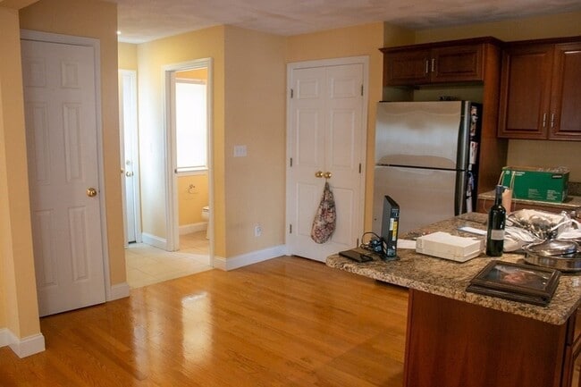 Building Photo - 4 Humphrey St