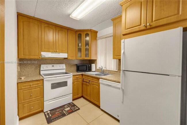 Building Photo - 6135 NW 186th St