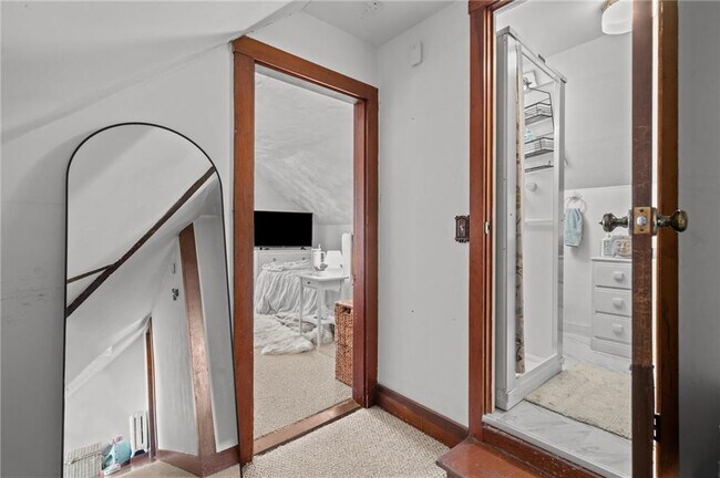 Building Photo - 350 Broadway