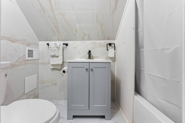 Building Photo - 23 Obrien Ct