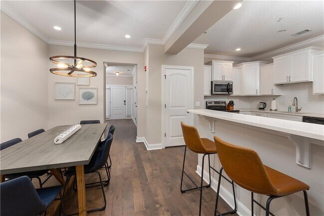 Building Photo - 405 Mariners Cir