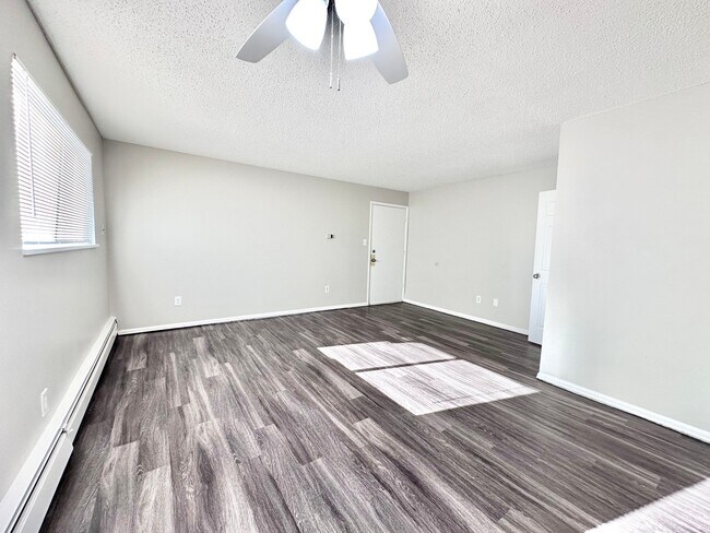 IMG_6398 - 947-951 Allison Street