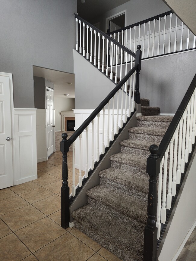 Building Photo - 4211 Holland Ln