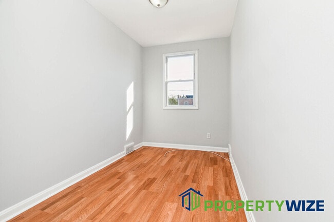 Building Photo - 3705 Midheights Rd