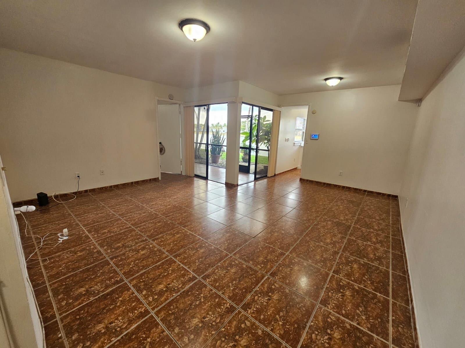 Building Photo - 1041 Jefferson Dr