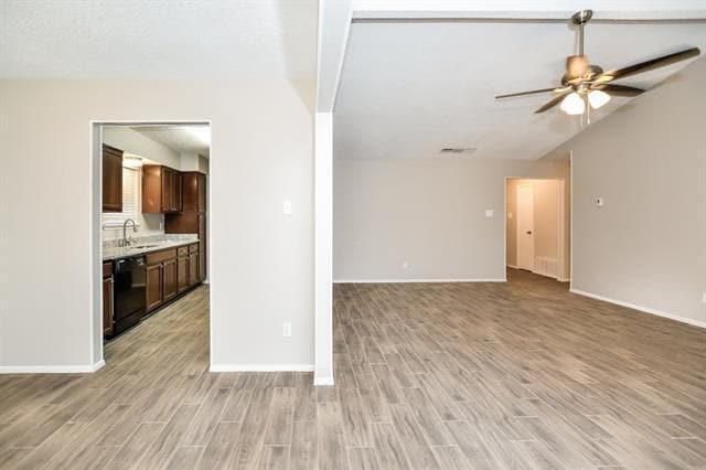 Building Photo - 1601 Chapman Dr