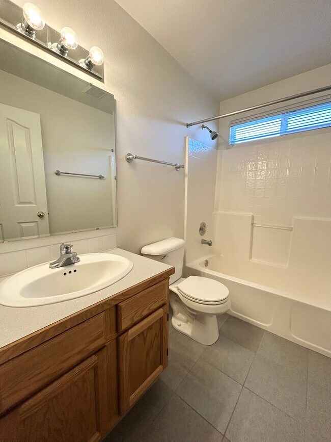 Building Photo - Charming Single-Level Home in Eagle with 3 Bedrooms and 2 Bathrooms! | $600 OFF FIRST MONTH'S RENT!!