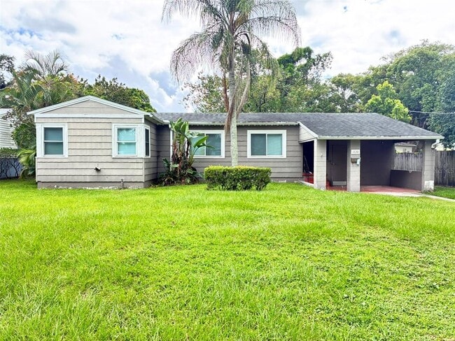 Primary Photo - 1650 Crestwood Dr