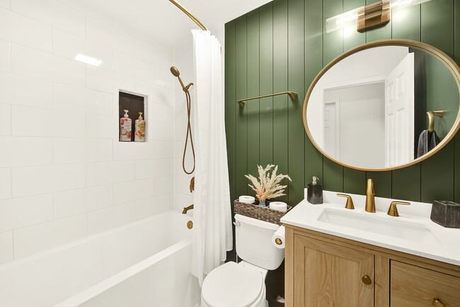 Building Photo - 209 White Oak Ln