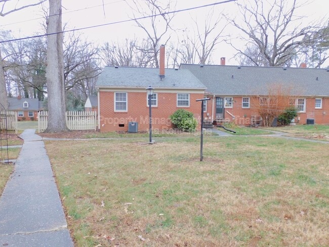 Building Photo - 1232 Pamlico Dr