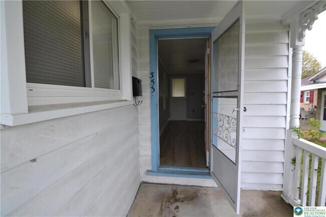 Building Photo - 353 West St