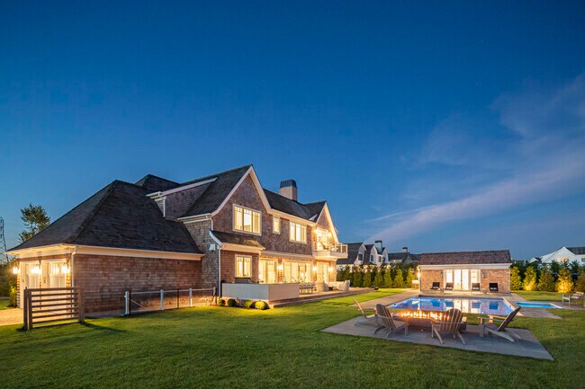 Building Photo - 30 Rosko Ln