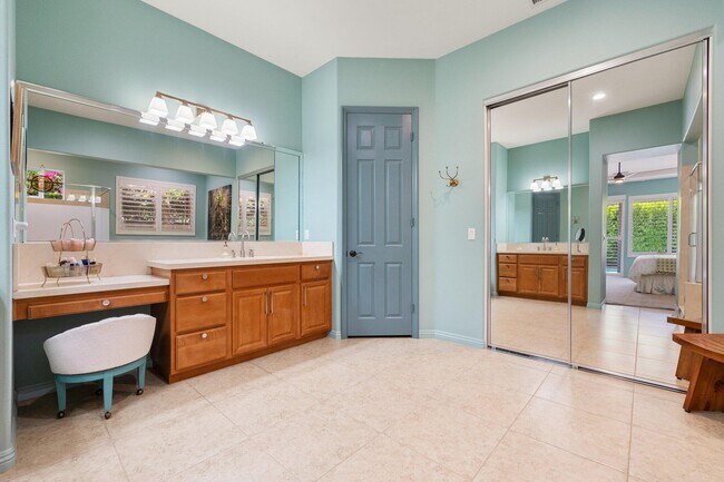 Building Photo - 61185 Soaptree Dr